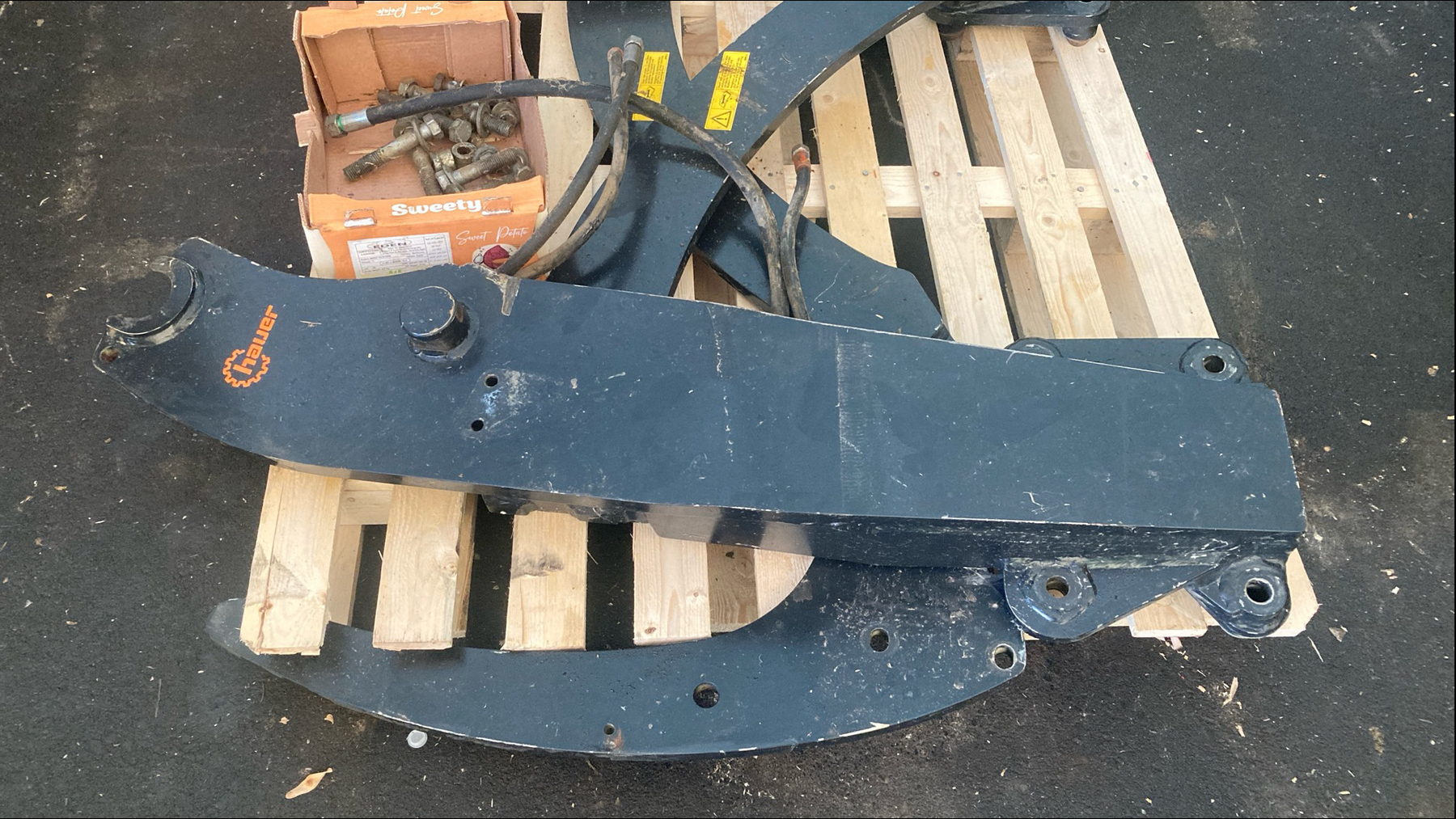 HAUER Konsole zu Fendt 716 820 683884631 © GM Bilder