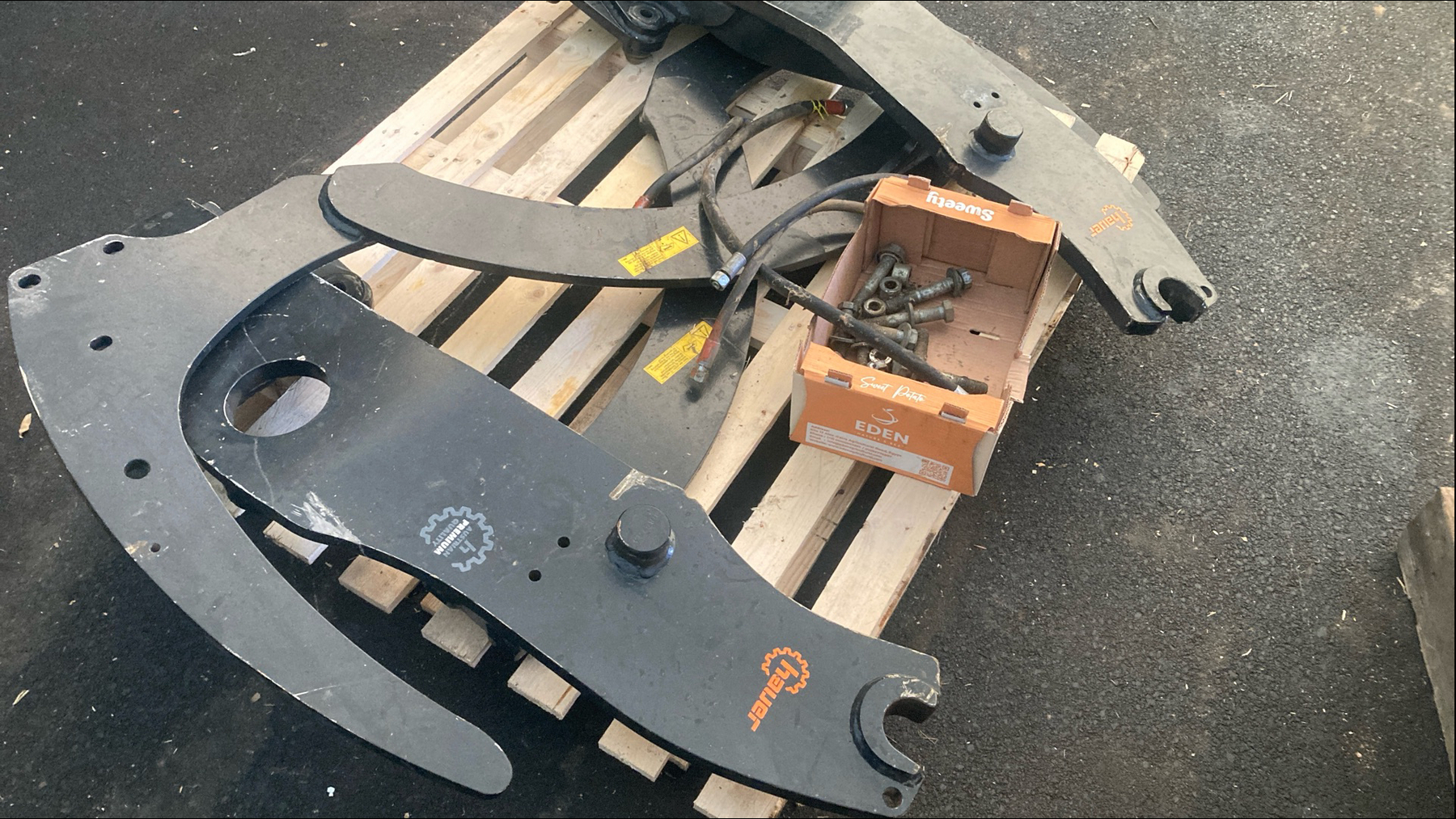 HAUER Konsole zu Fendt 716 820 683884636 © GM Bilder