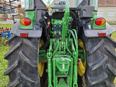 John Deere 5105GN 68662372137910 © GM Bilder