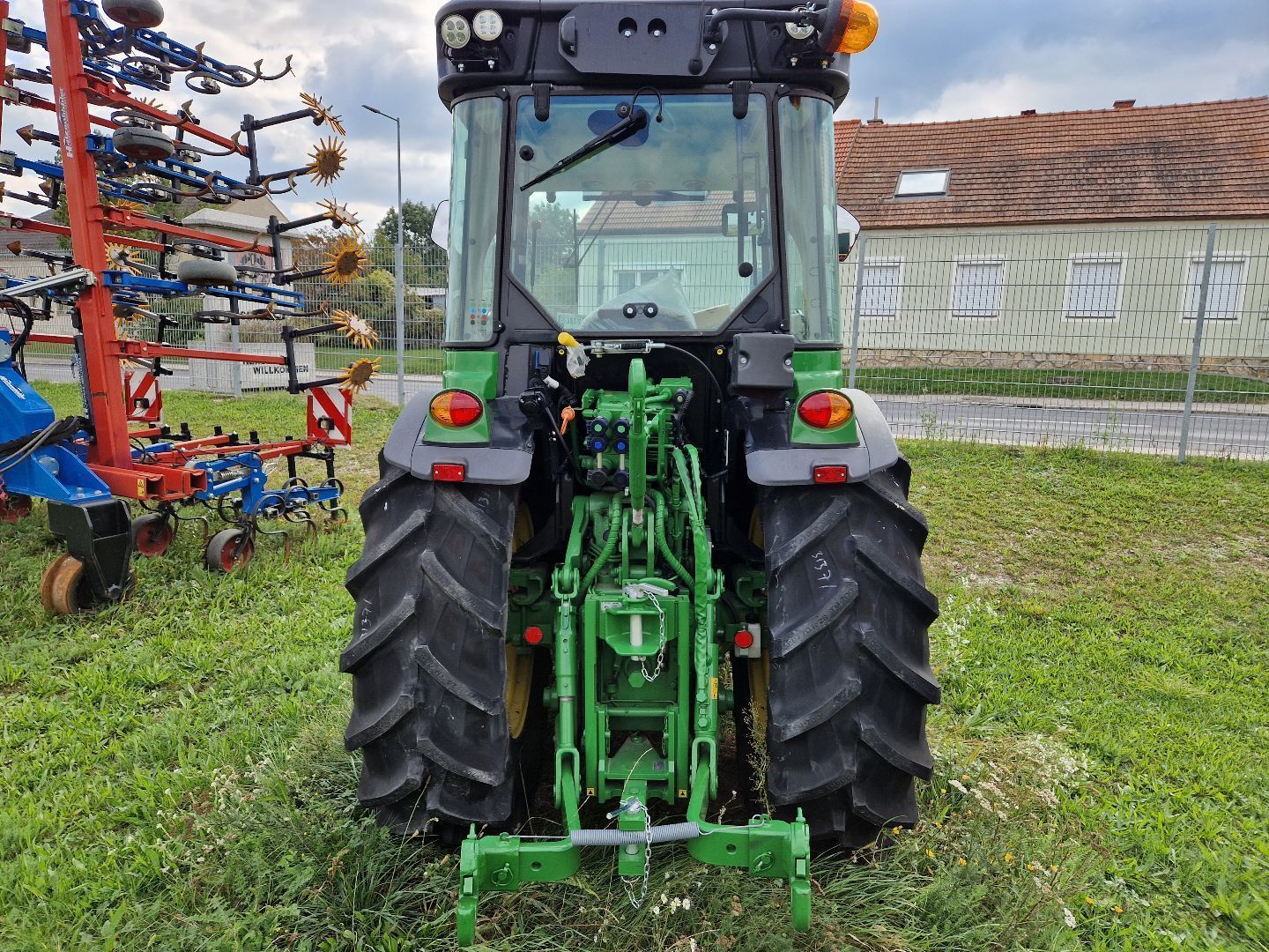 John Deere 5105GN 6866237213797 © GM Bilder