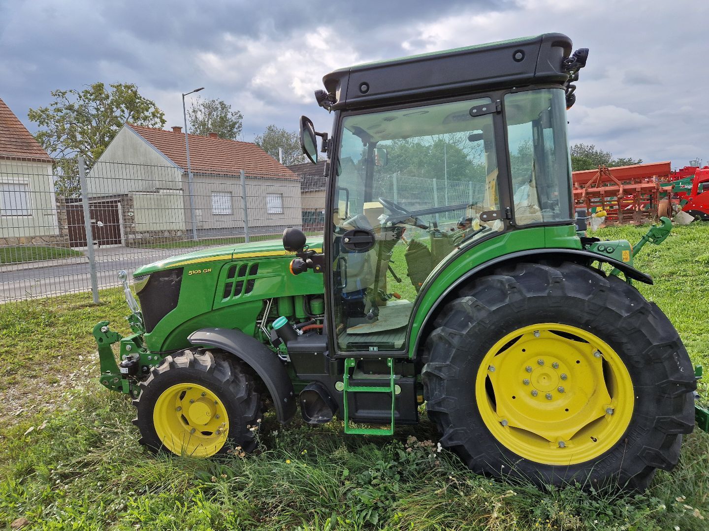 John Deere 5105GN 6866237213798 © GM Bilder