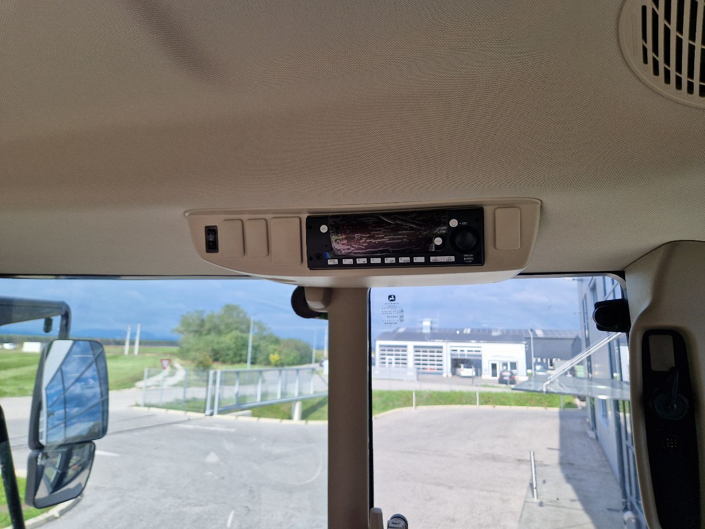 John Deere 6195M 6883460842965907344013 © GM Bilder