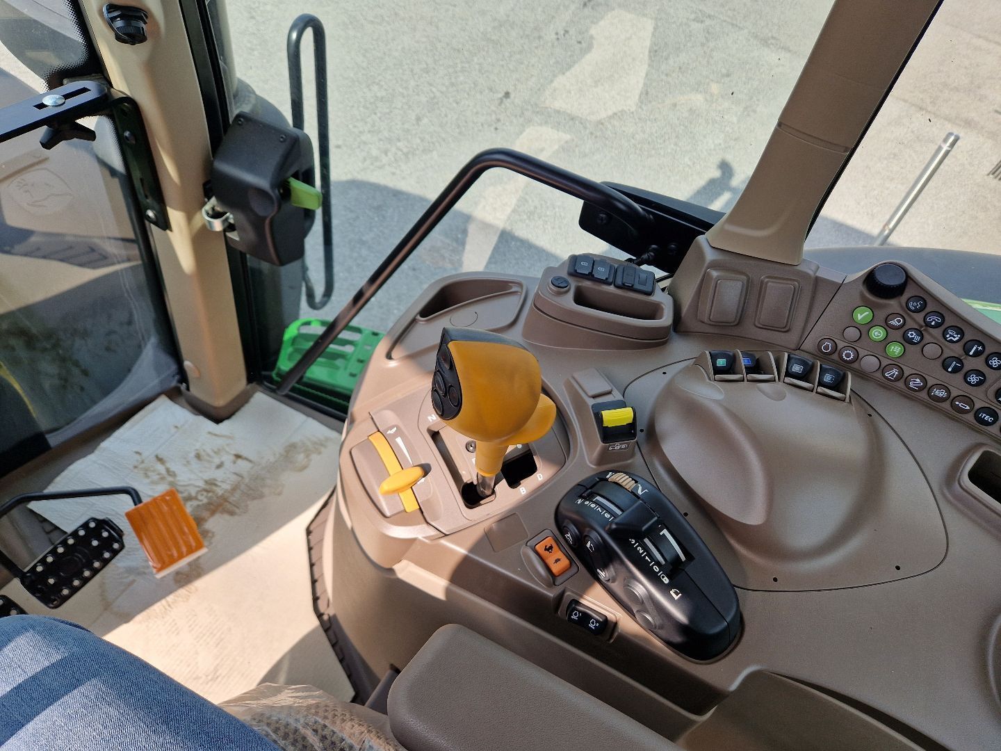 John Deere 6195M 6883460842965907344019 © GM Bilder