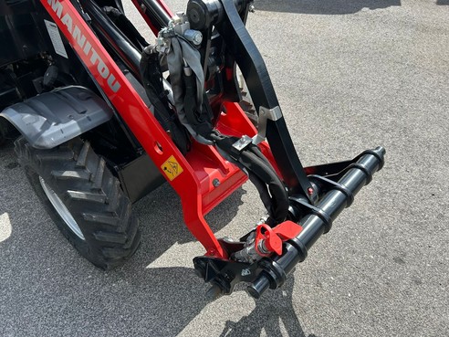 Manitou Hoflader MLA 2-25 8906869 © GM Bilder