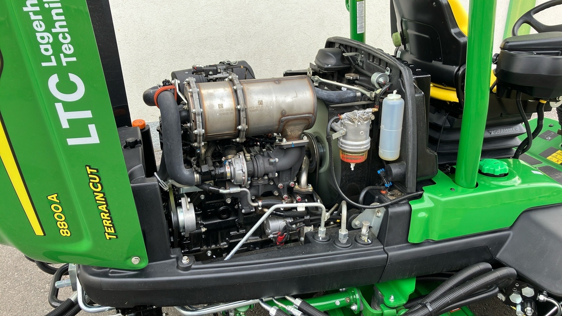 John Deere 8800A 66131195240178 © GM Bilder