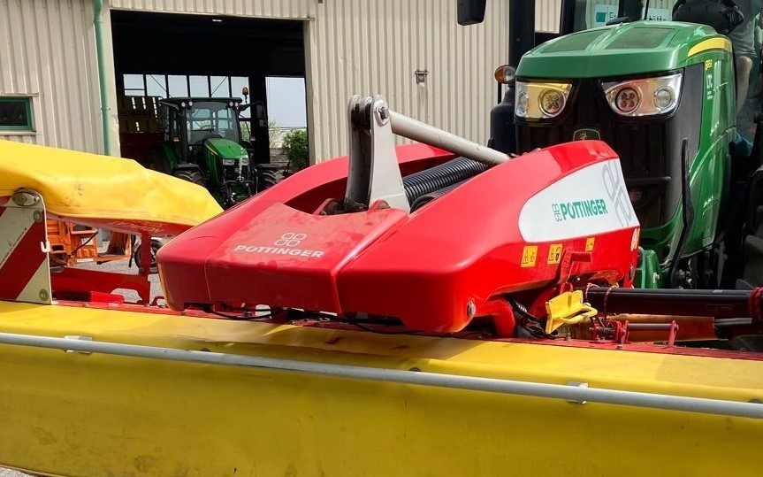 PÃ¶ttinger Alpha Motion PRO 301 6617750077327322365 © GM Bilder