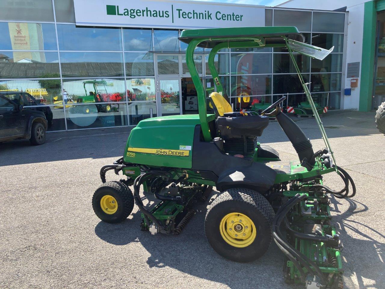 John Deere 8700 663323288618688962 © GM Bilder