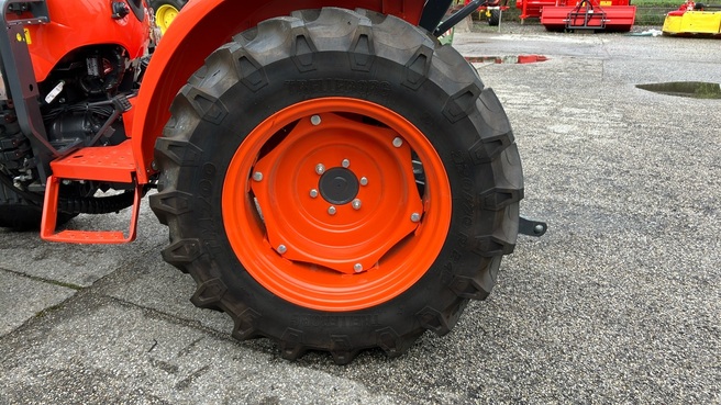 Kubota L1-382 6637170079681215 © GM Bilder