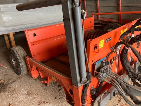 Auer  V  66780318174098784 © GM Bilder