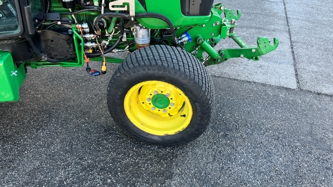 John Deere 4066R 669631902417834212 © GM Bilder