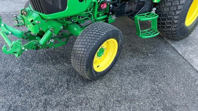 John Deere 4066R 669631902417834217 © GM Bilder