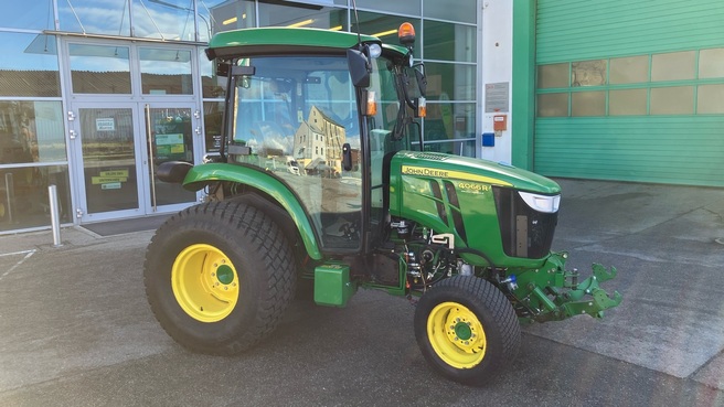 John Deere 4066R 66963190241783425 © GM Bilder