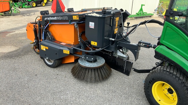 SCHMIDT MSH 070 Kehrmaschine  6723577988607034161 © GM Bilder