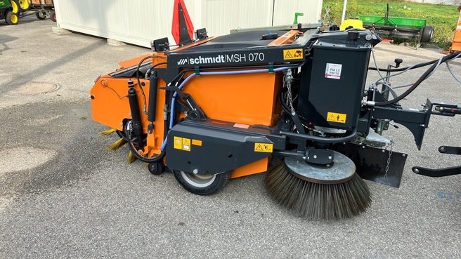 SCHMIDT MSH 070 Kehrmaschine  6723577988607034165 © GM Bilder