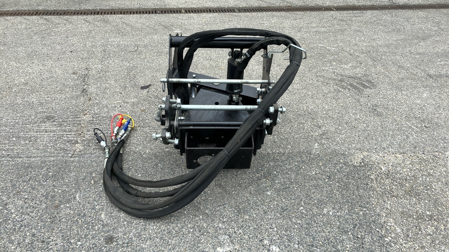 John Deere Frontkraftheber Quick Hitch  6731699149365626 © GM Bilder