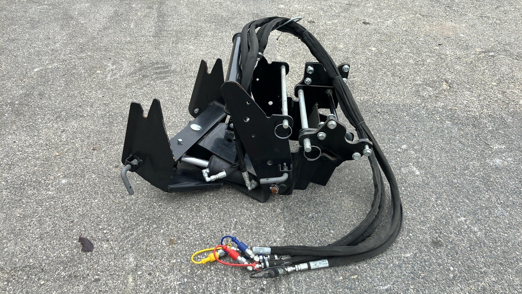 John Deere Frontkraftheber Quick Hitch  6731699149365627 © GM Bilder