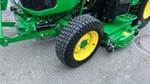 John Deere 3046R 67452821212164617 © GM Bilder