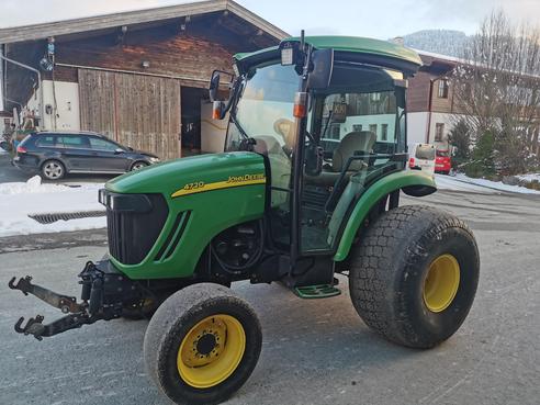 John Deere 4720 67552347326086 © GM Bilder