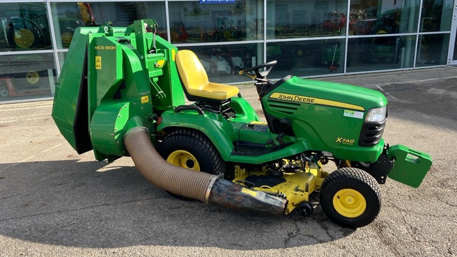 John Deere X740 67562970859677215 © GM Bilder