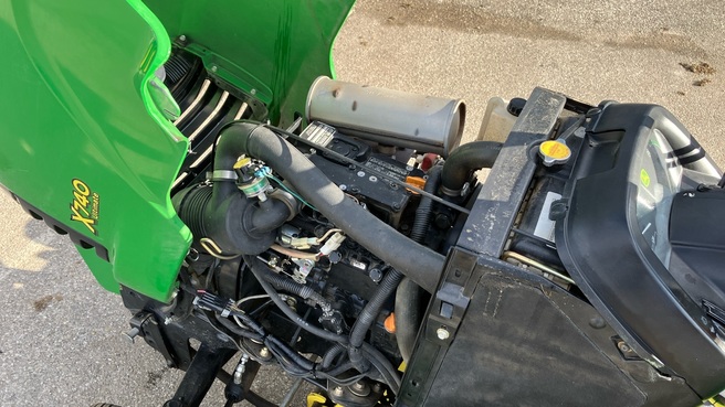 John Deere X740 67562970859677219 © GM Bilder