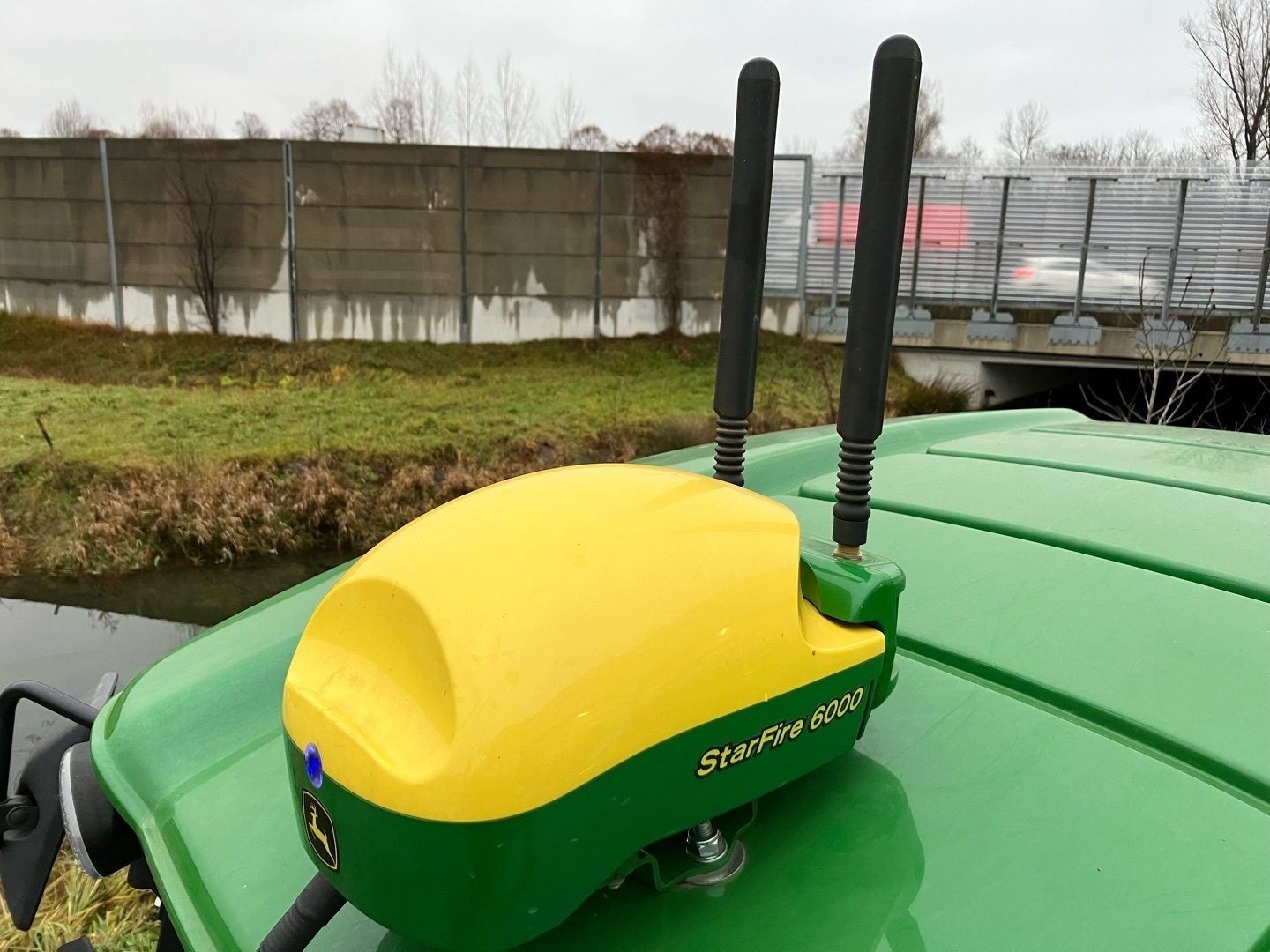 John Deere Lenksystem Starfire 6000 RTK 67578472434411143601 © GM Bilder