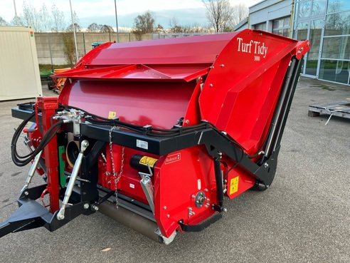 Diverse Redexim Turf Tidy 3000 Rasenkehrmaschine 6761405203676439129940 © GM Bilder