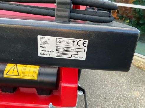 Diverse Redexim Turf Tidy 3000 Rasenkehrmaschine 6761405203676439129948 © GM Bilder
