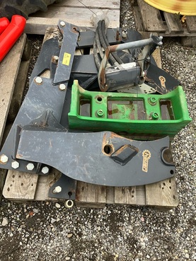 Hauer Top Lock Konsole Hauer  zu John Deere 6310 676222662224484 © GM Bilder