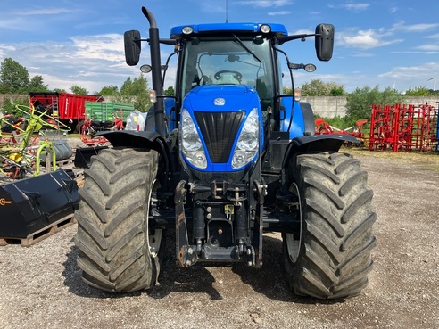 New Holland T7.220 6790287815838666355 © GM Bilder
