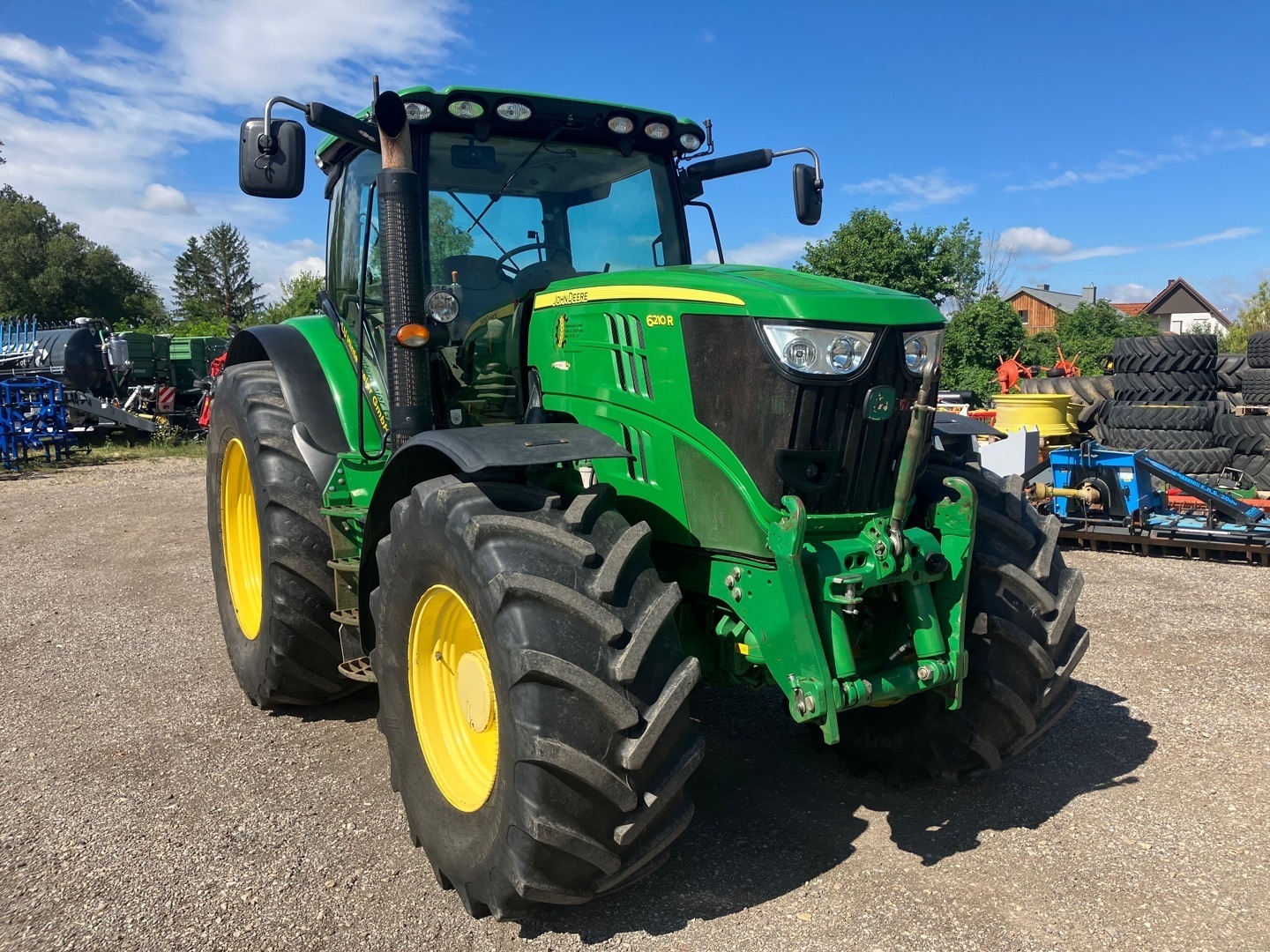 John Deere 6210R 683868371 © GM Bilder