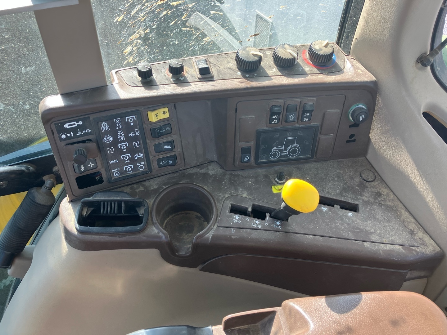 John Deere 6420 6868958018178980417 © GM Bilder