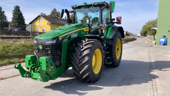 John Deere 8R370 65251794279153860 © GM Bilder