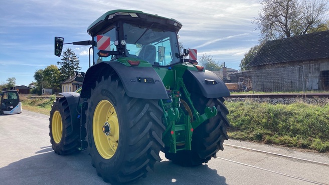 John Deere 8R370 65251794279153863 © GM Bilder