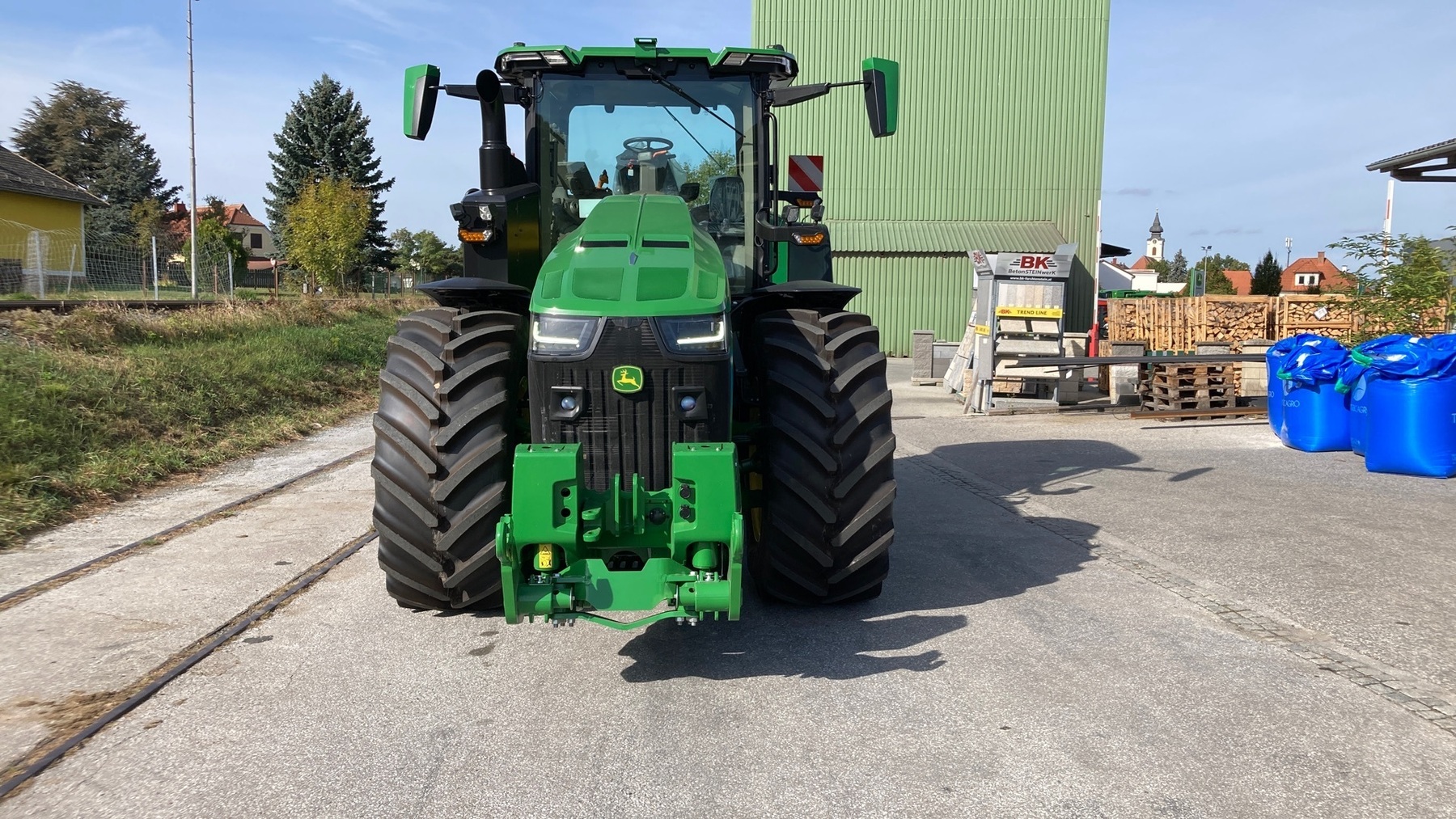 John Deere 8R370 65251794279153865 © GM Bilder