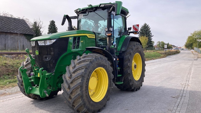 John Deere 7R330 6526592388480960 © GM Bilder