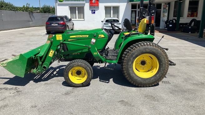 John Deere 3036E 65418016837985548 © GM Bilder