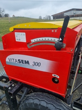 PÃ¶ttinger Lion 300 Vitasem 300 6652177868774226361 © GM Bilder