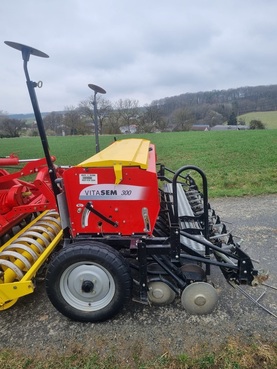 PÃ¶ttinger Lion 300 Vitasem 300 6652177868774226365 © GM Bilder
