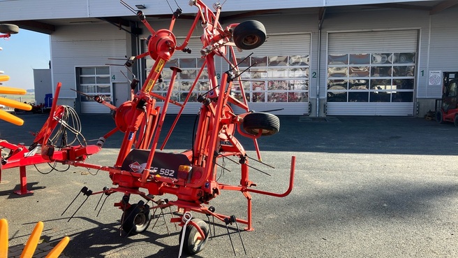 Kuhn GF 582 669913416364548291 © GM Bilder