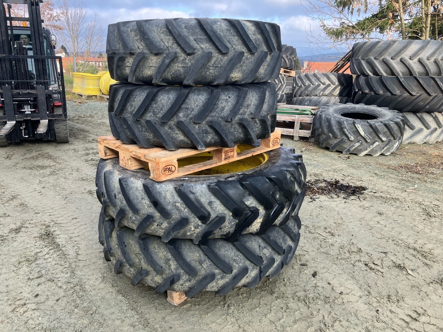 Trinker 14.9 R24 - 380/80 R38 6755109895436773316 © GM Bilder