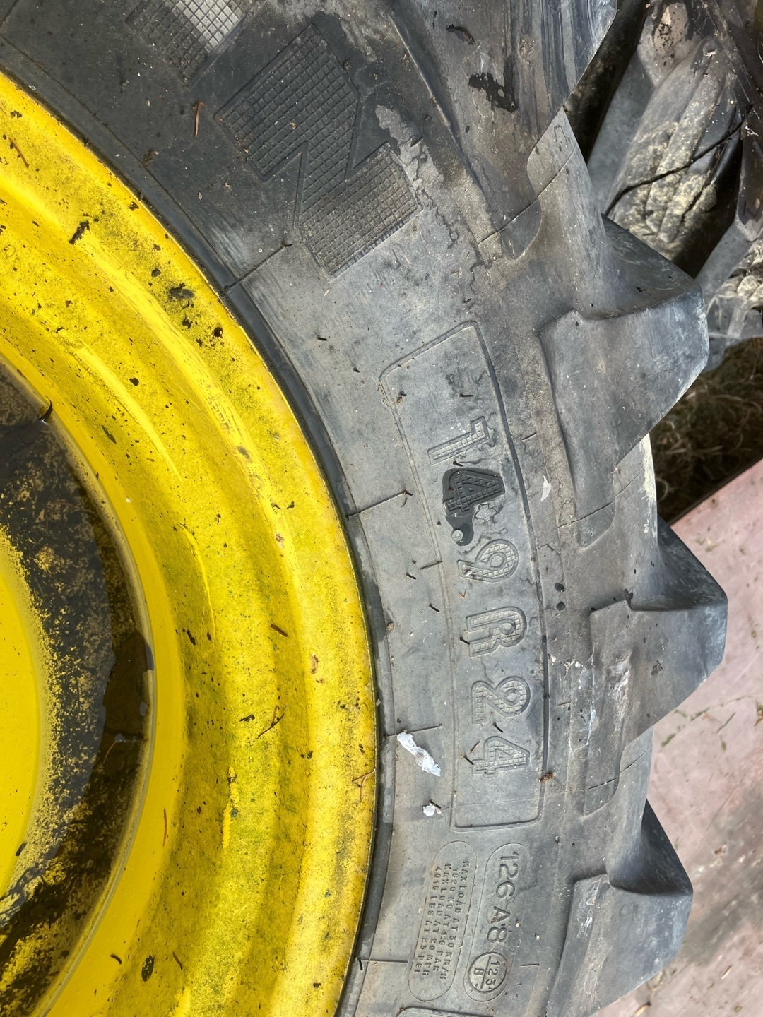 Trinker 14.9 R24 - 380/80 R38 6755109895436773317 © GM Bilder