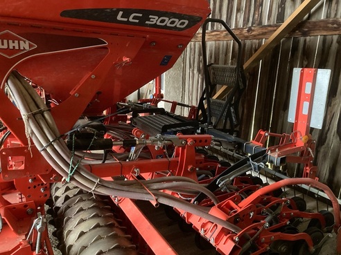 Kuhn Combiliner Venta 675637705144435 © GM Bilder