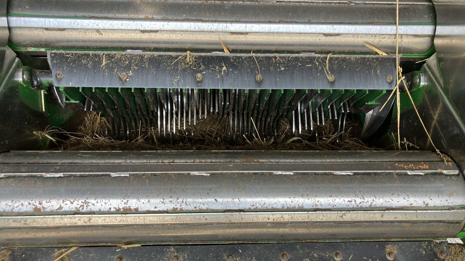 John Deere V461R 688983398554424226 © GM Bilder