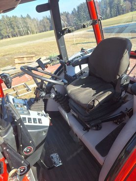 Lindner Geotrac 73 A 52386845 © GM Bilder