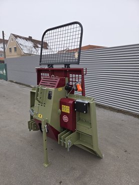 Holzknecht HS 550 66709413 © GM Bilder