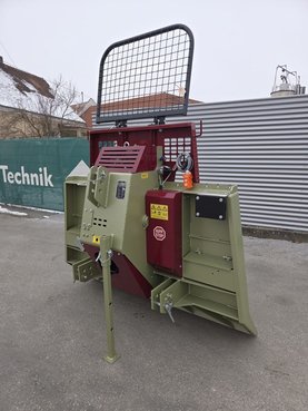 Holzknecht HS 750 66709703 © GM Bilder