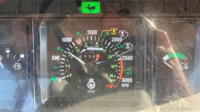 New Holland L65 39613633 © GM Bilder