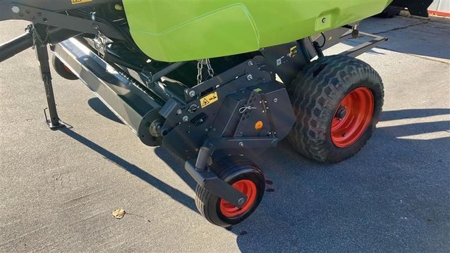Claas Variant 380 RC 41625206 © GM Bilder