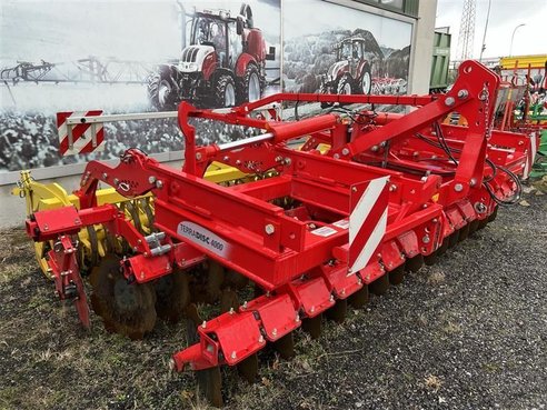 PÃ¶ttinger Terradisc 4000K 48445336 © GM Bilder