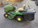 John Deere x350 R 41767651 © GM Bilder
